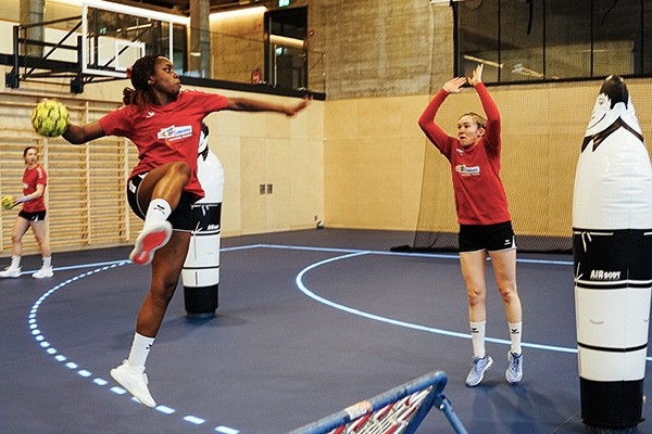 Nachwuchstalente trainieren an der CONCORDIA Handball Akademie